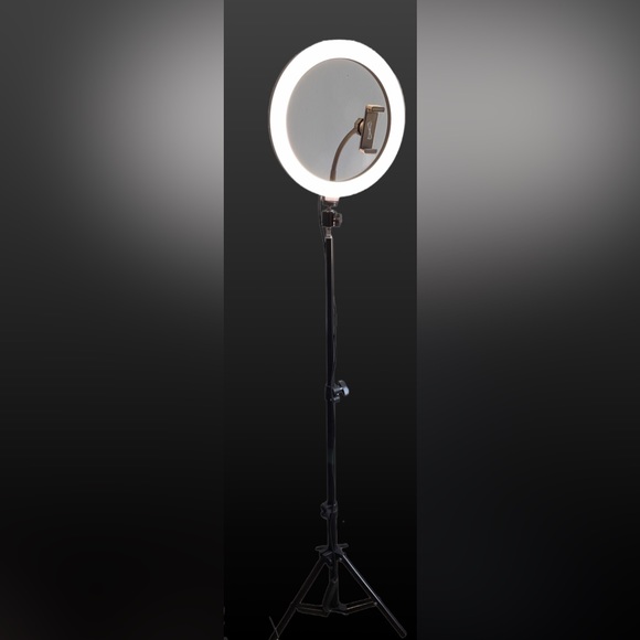 NIB: Pro live stream selfie ring light - Picture 5 of 8
